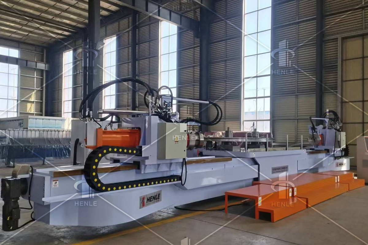 伺服數(shù)控拉彎機的特點及用途，答案解析